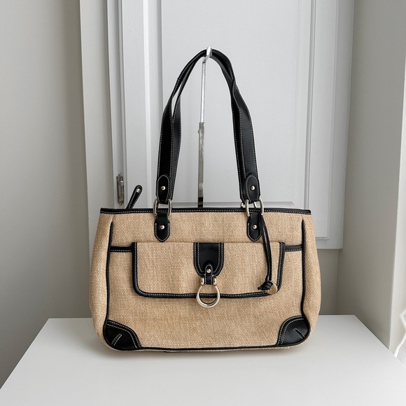 Brand New Etienne Aigner Cream Shoulder Handbag - Picture 3 of 9